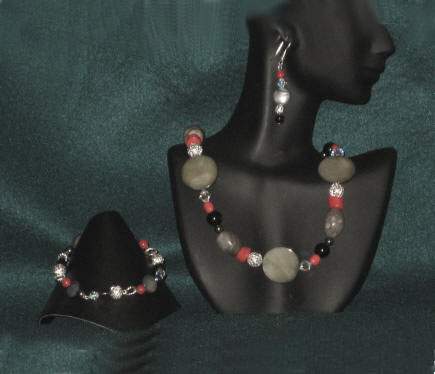 Graystone. Black Agate & Coral  Matinee Length Set