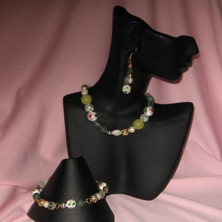 White Cloisonn, Serpentine, & Aventurine Princess  Length Set