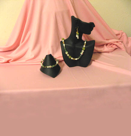 White Cloisonn, Serpentine, & Aventurine Matinee Length Set